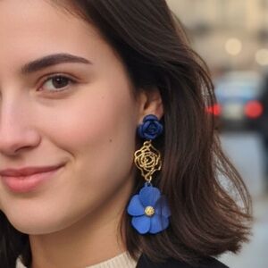 🆕Elegant Gold and Dark Blue Floral Drop Post Earrings